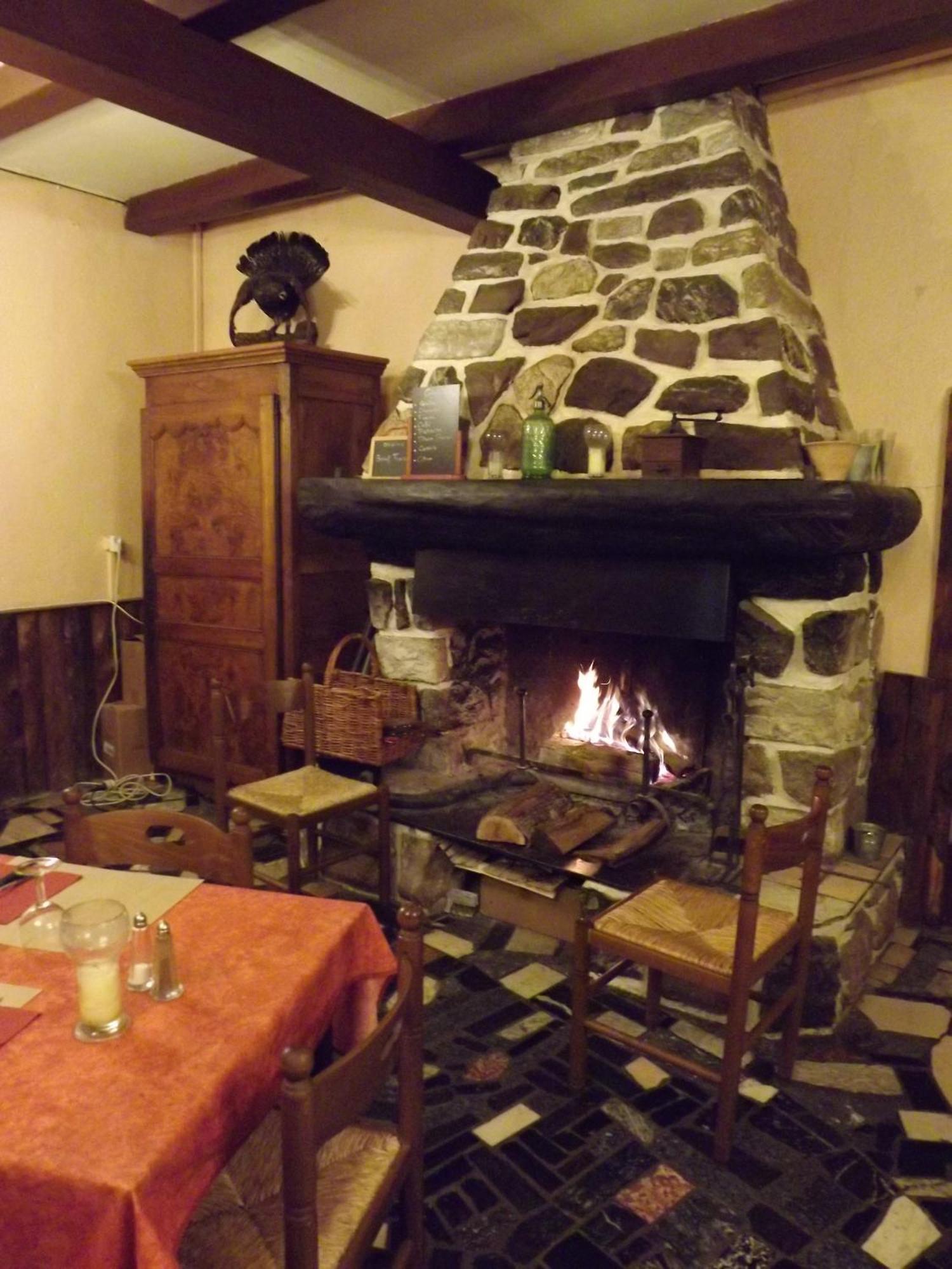 Auberge La Bergerie Sainte-Marie-de-Campan Exteriör bild